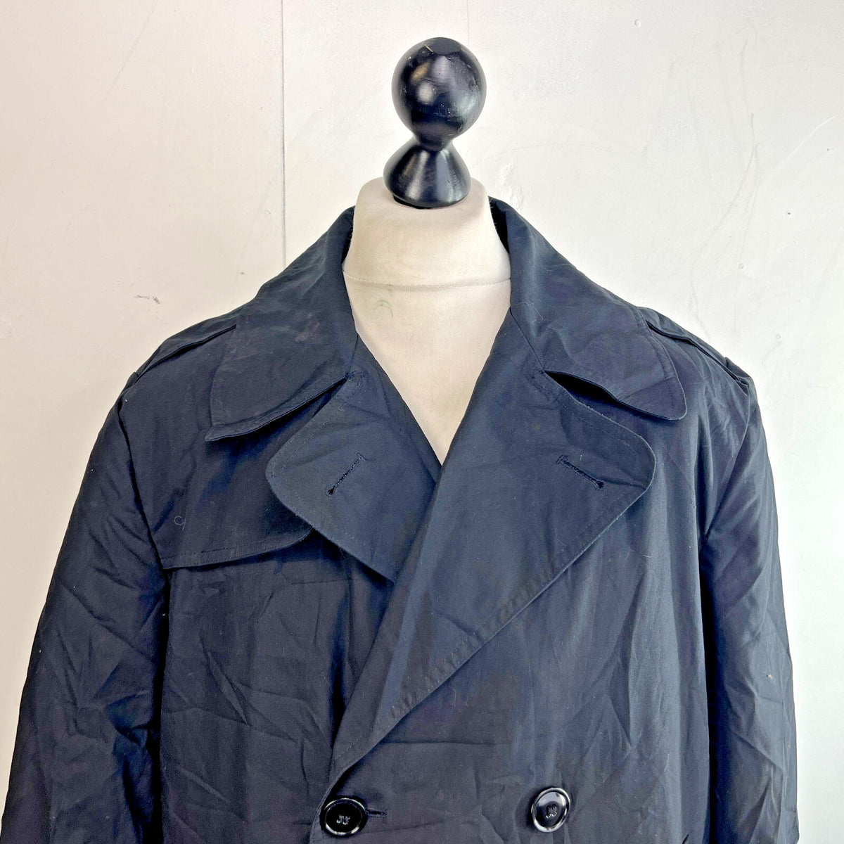 Vintage US Army Military Long Trench Coat Raincoat in Black size 42R