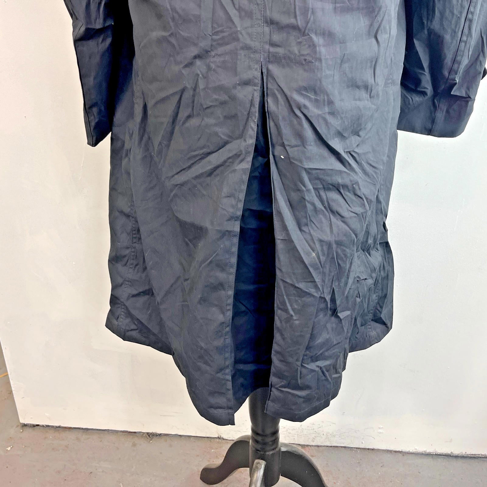 Vintage US Army Military Long Trench Coat Raincoat in Black size 42R