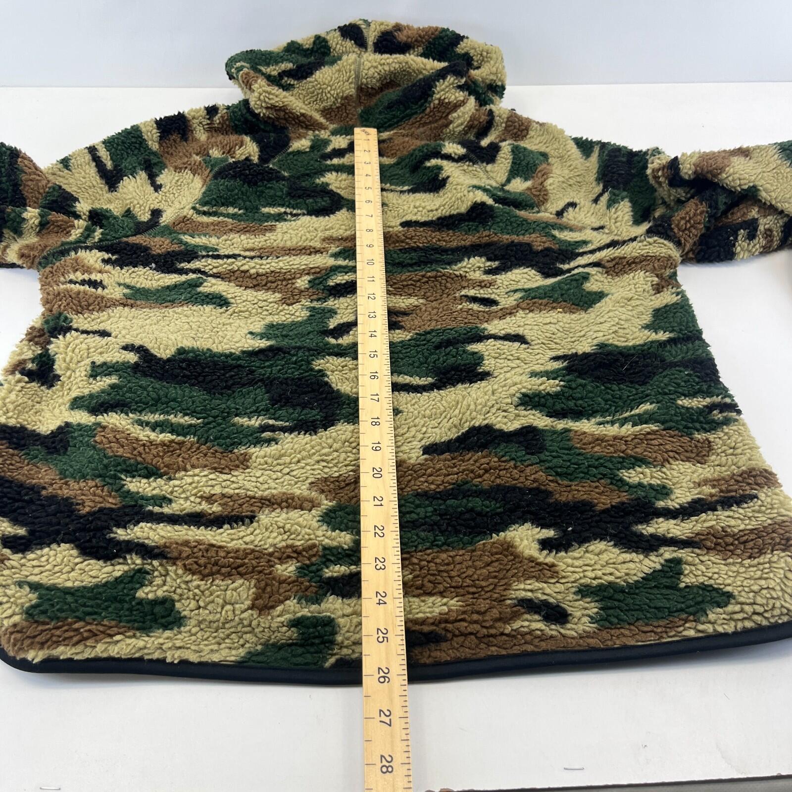 Vintage Y2K Urban Pipeline Camo Fleece Jacket with Hood size XL