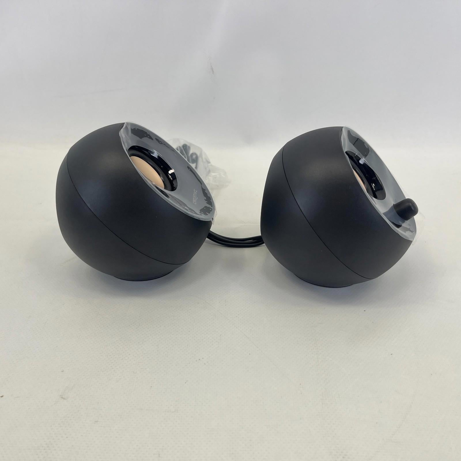 Creative Pebble SE 2.0 Desktop Speakers Black w/ Light-Up Base USB Type-C
