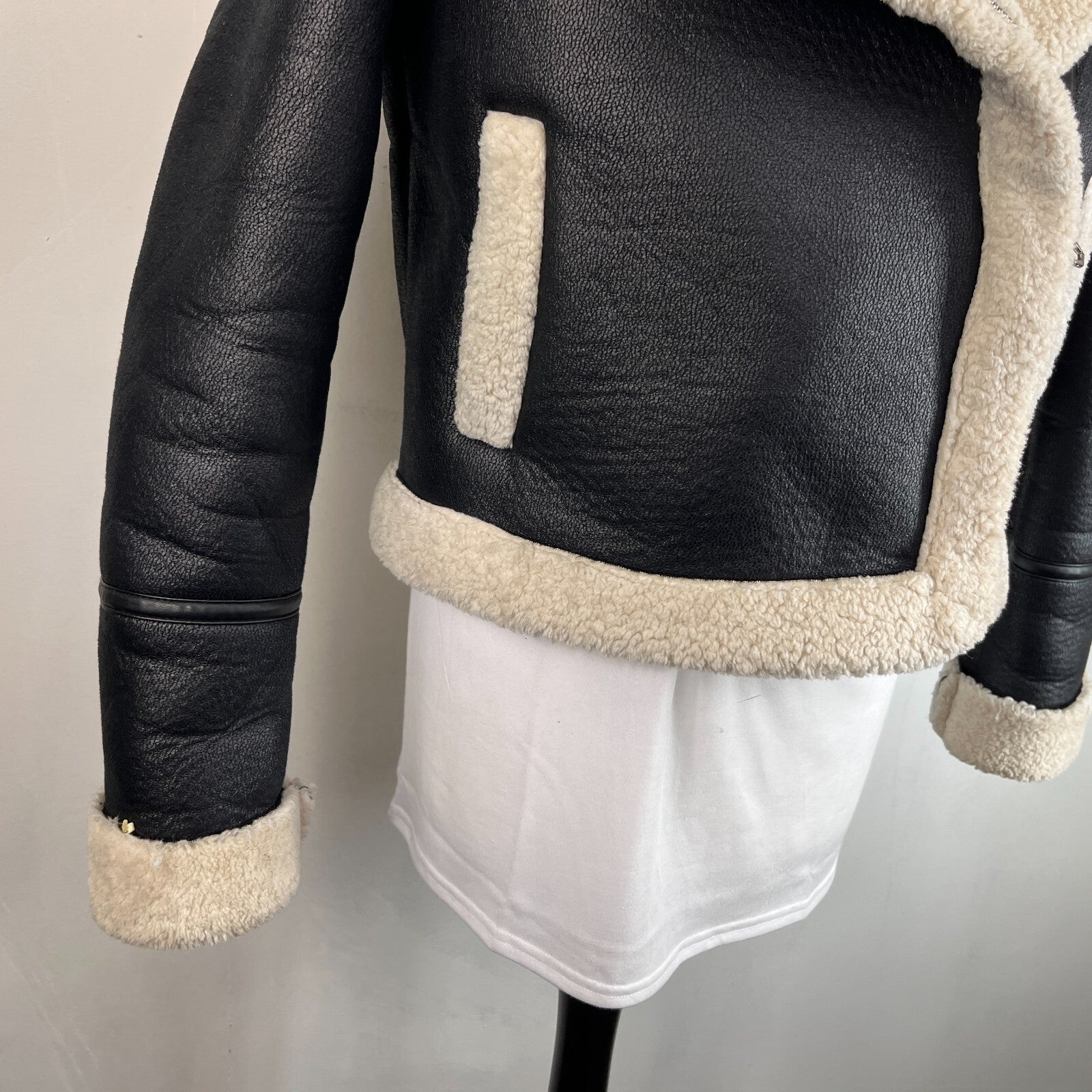 Stradivarius Double Faced Black Cropped Leather Look Aviator Jacket size Small