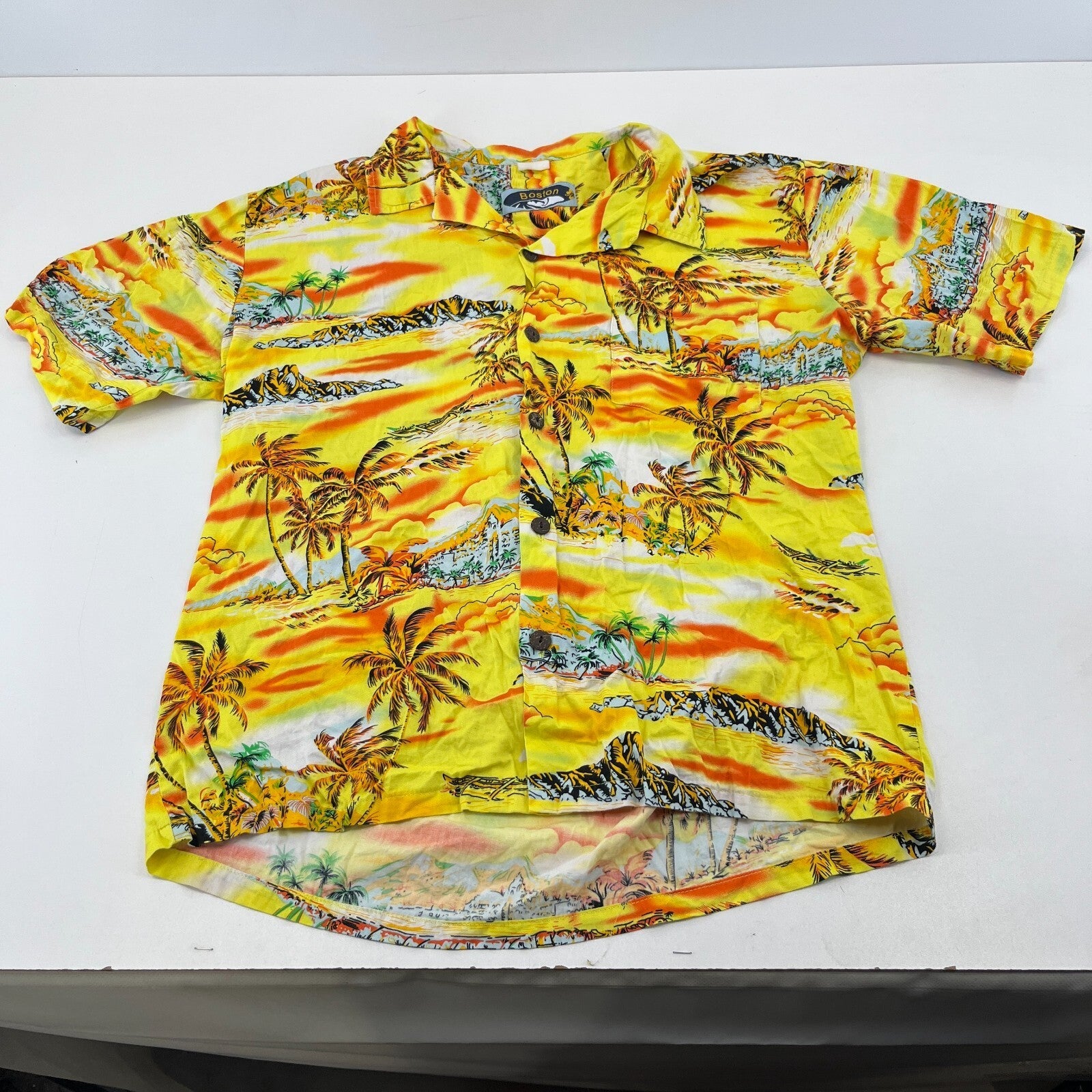 Boston Mens Yellow Hawaiian Shirt Designer Holiday Short Sleeve size M