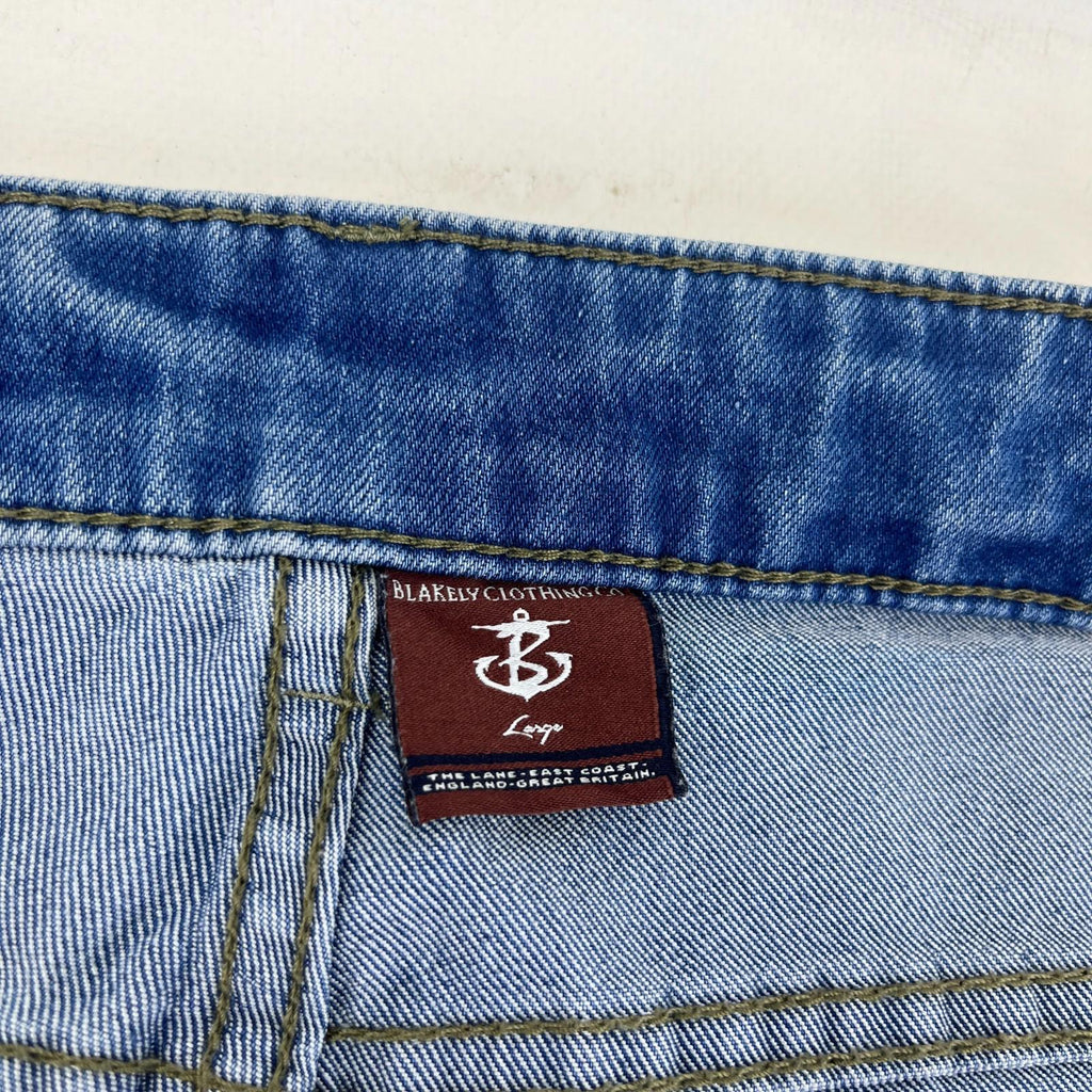 Blakely Women's Tapered Denim Jeans in Blue W34" - L31"