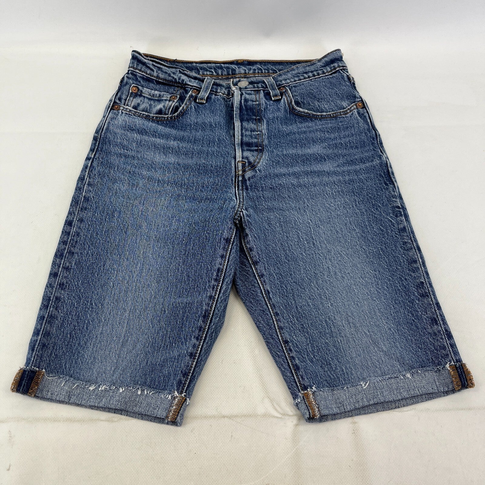 Levi's 501 Men's Jean Shorts Mid Blue Denim size W27" L10.5"