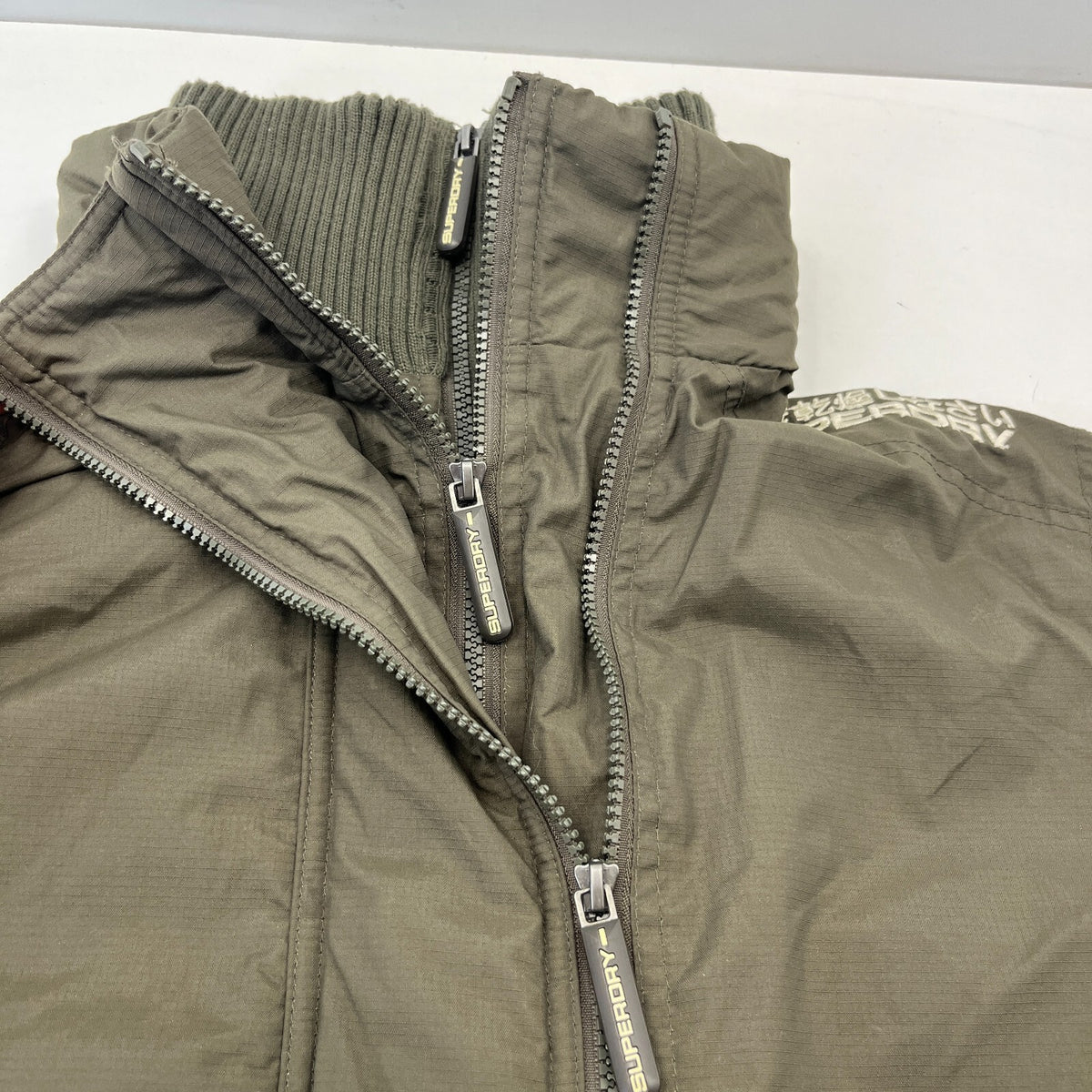 Superdry The Windcheater Men's Khaki Jacket size Large Waterproof Bomber