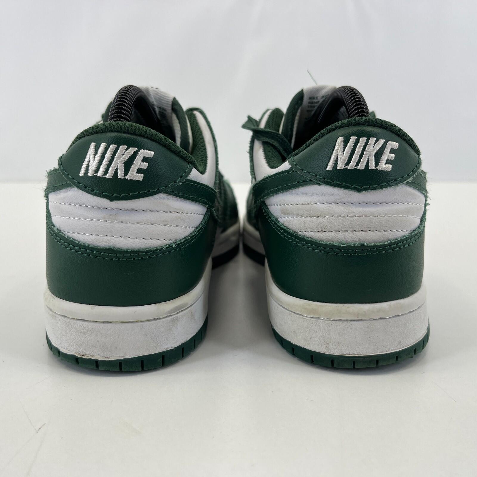 Nike Dunk SB Low Trainers Shoes in Vintage Green Youth size UK 5.5 / EU 39