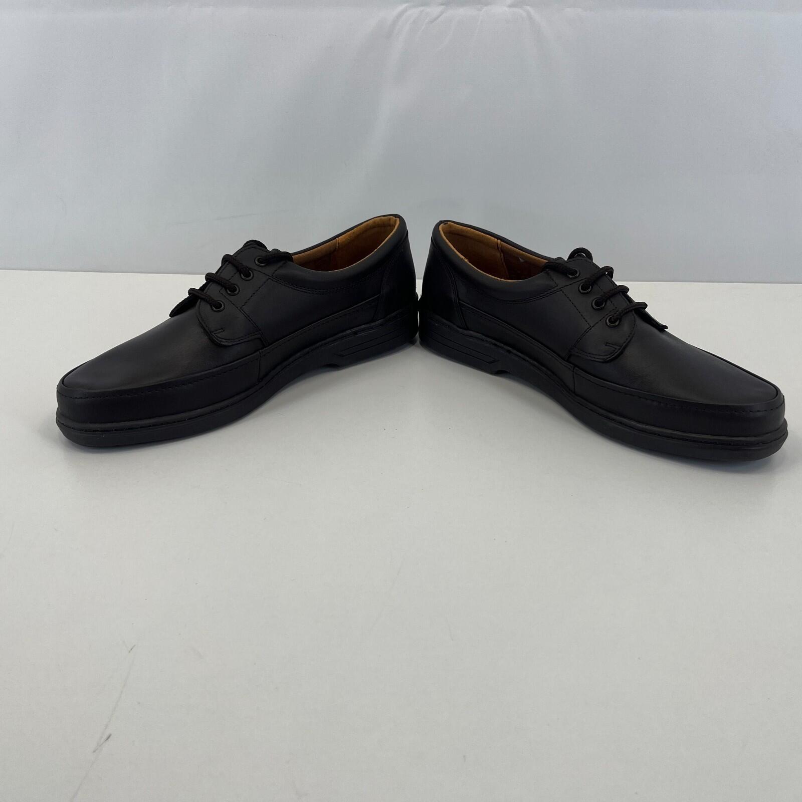 Men's Clarks Brown Leather Loafers Shoes size UK 10 G - EU 44 1/2 - New Boxed