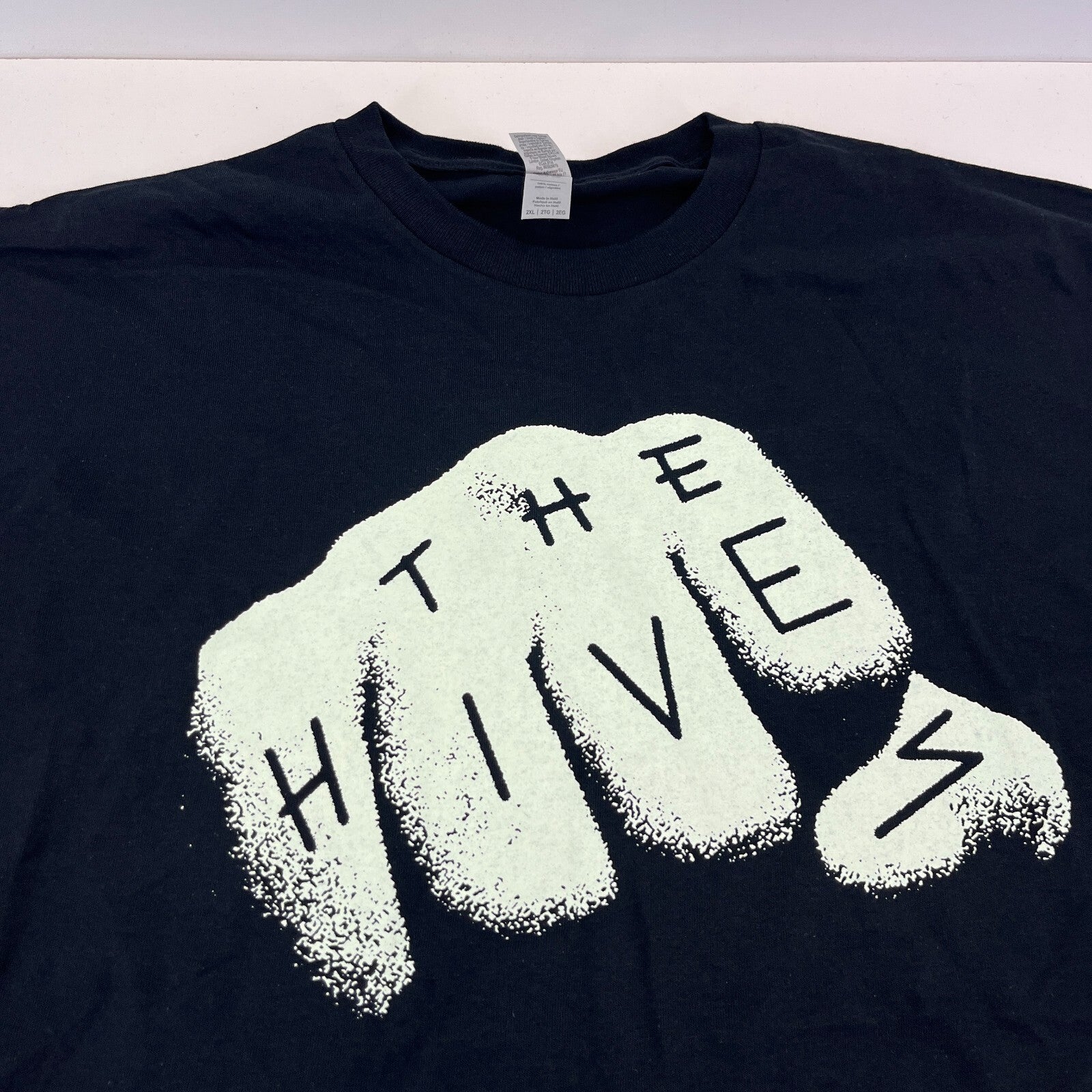 The Hives Band T-Shirt - Retro 90s Swedish Rock Band Unisex Tee size 2XL