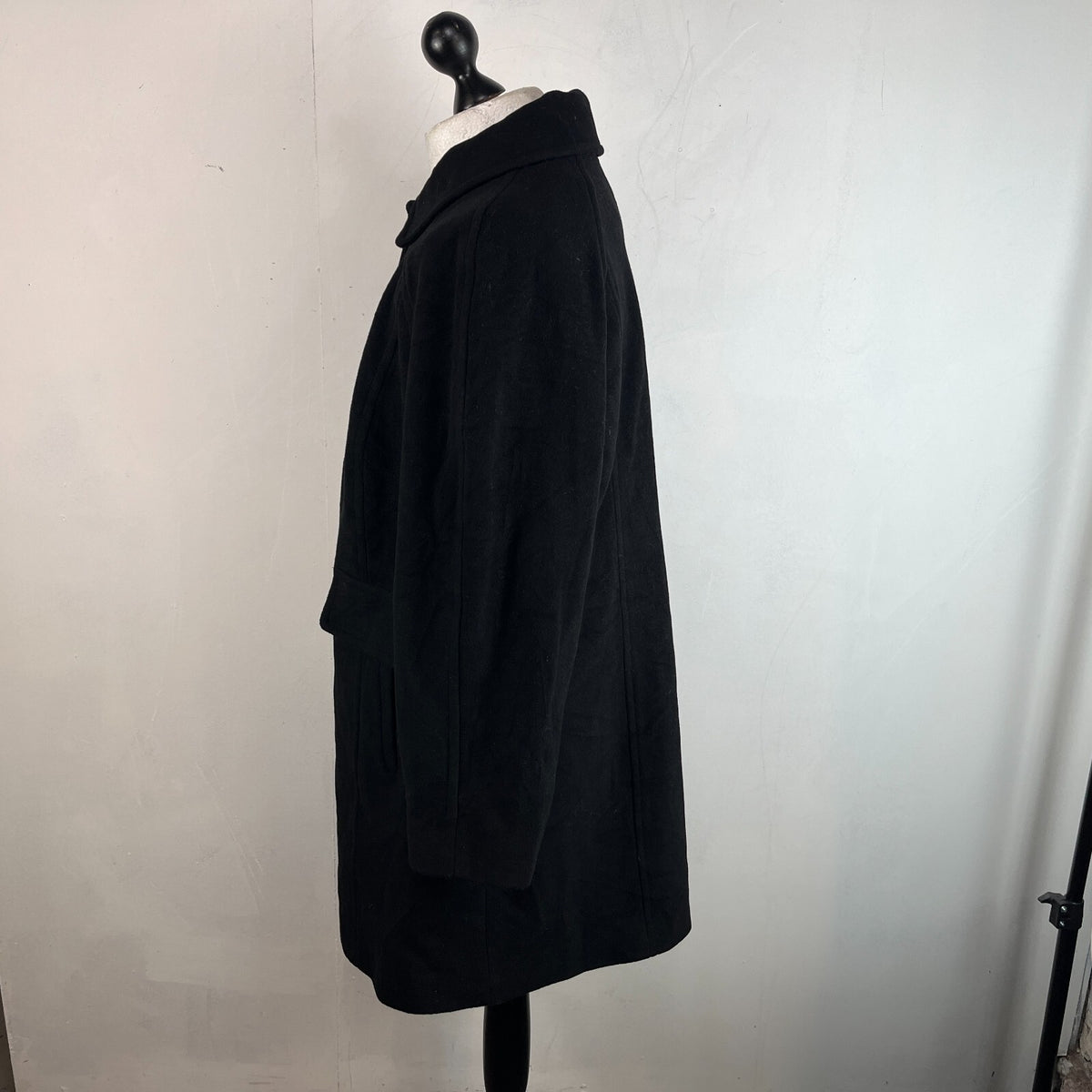 London Fog Men's Wool Blend Overcoat in Black Regular Mid Length size XL