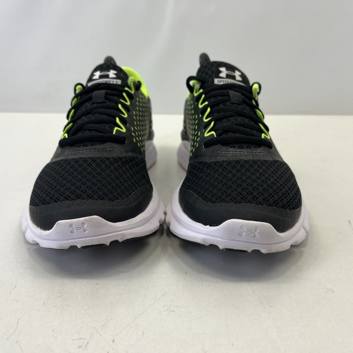 Under Armour-Micro G Swift 2 Trainers Running Shoes size UK 7 - EU 41