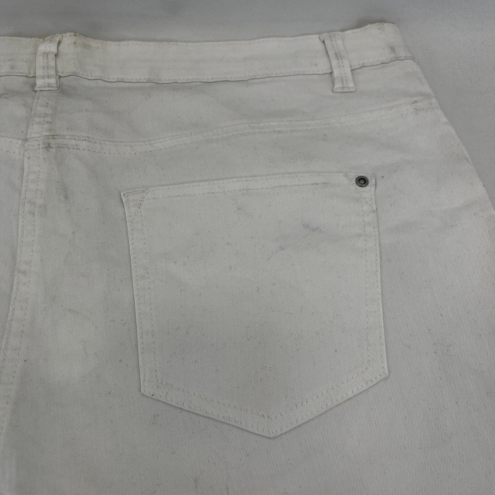 Nutmeg Skinny Tapered Jeans in White UK Women's size 22 - NWOT
