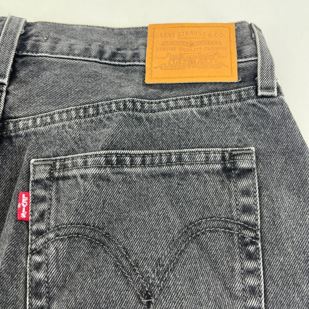 Levi’s Icon Denim Mini Skirt Size 29 Distressed Black