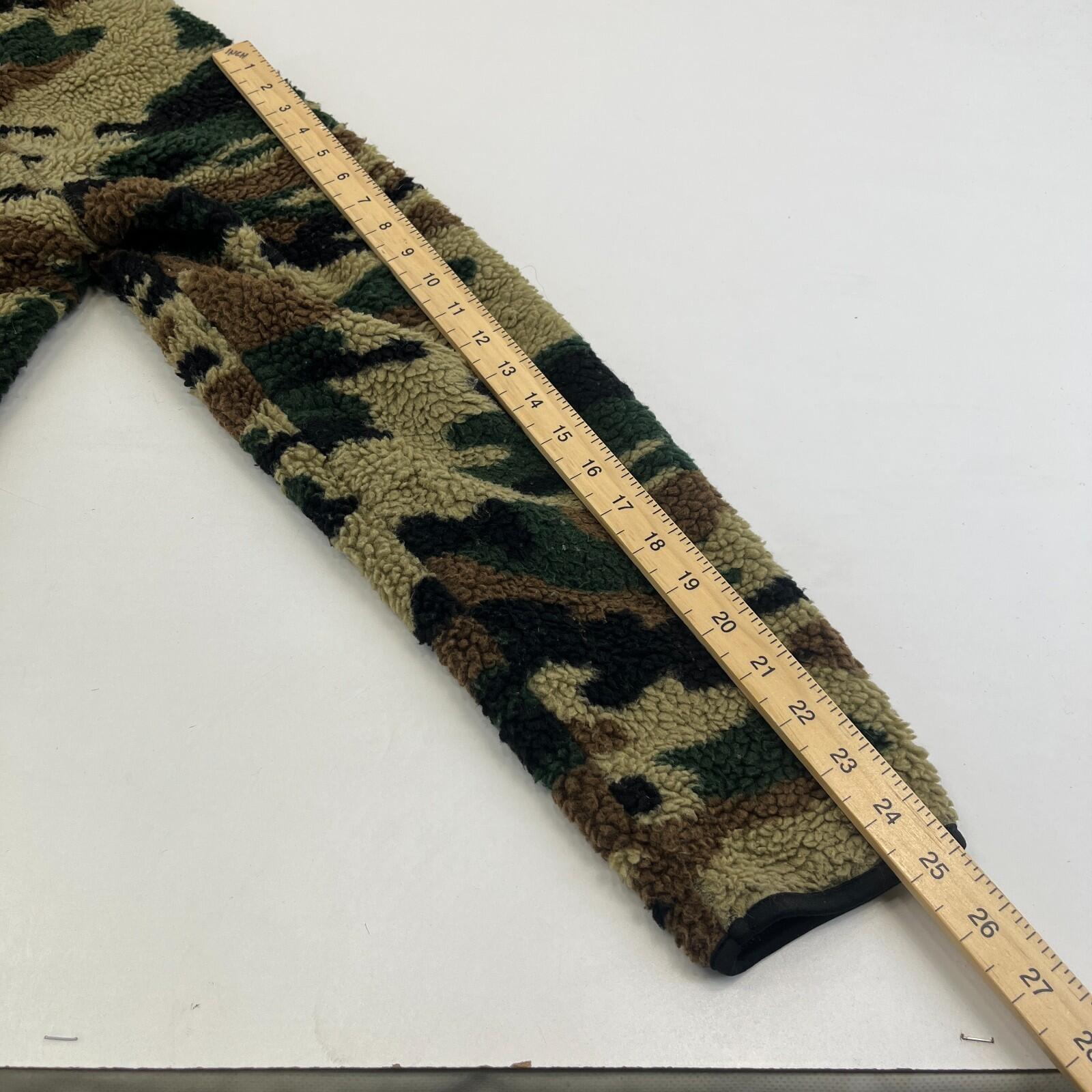 Vintage Y2K Urban Pipeline Camo Fleece Jacket with Hood size XL