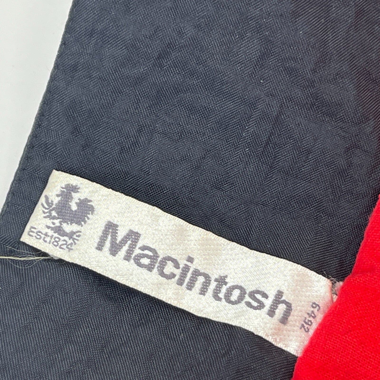 Genuine Macintosh Women's Insulated Mac Rain Trench Coat in Black UK size 12