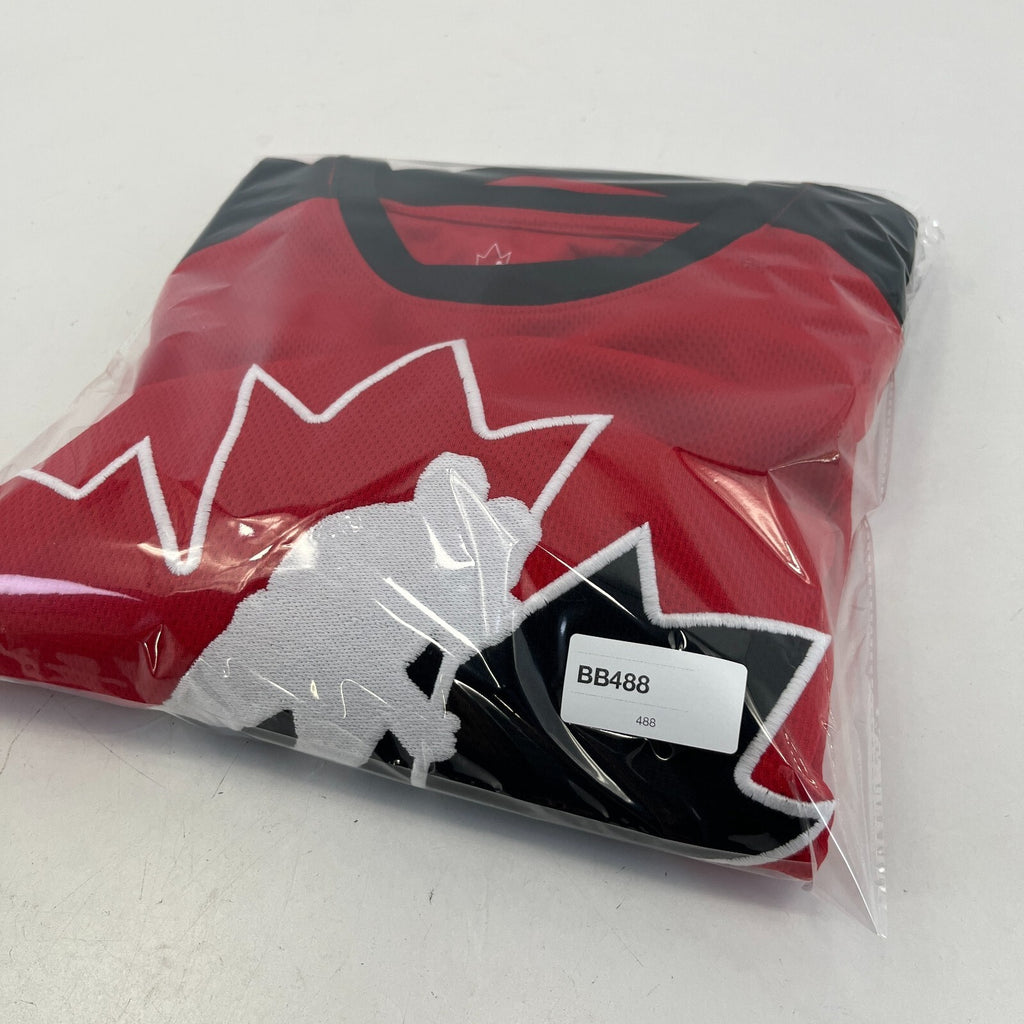 Vintage Canada Hockey Jersey Red/Black Men’s size Large