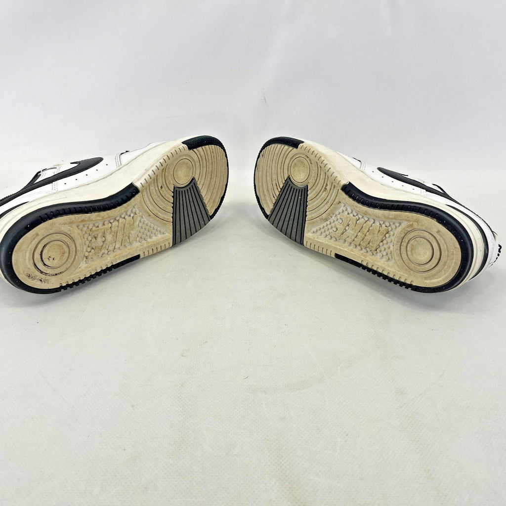 Nike Gamma Force Women’s Leather Trainers Shoes White/Black size UK 5.5 EU 39