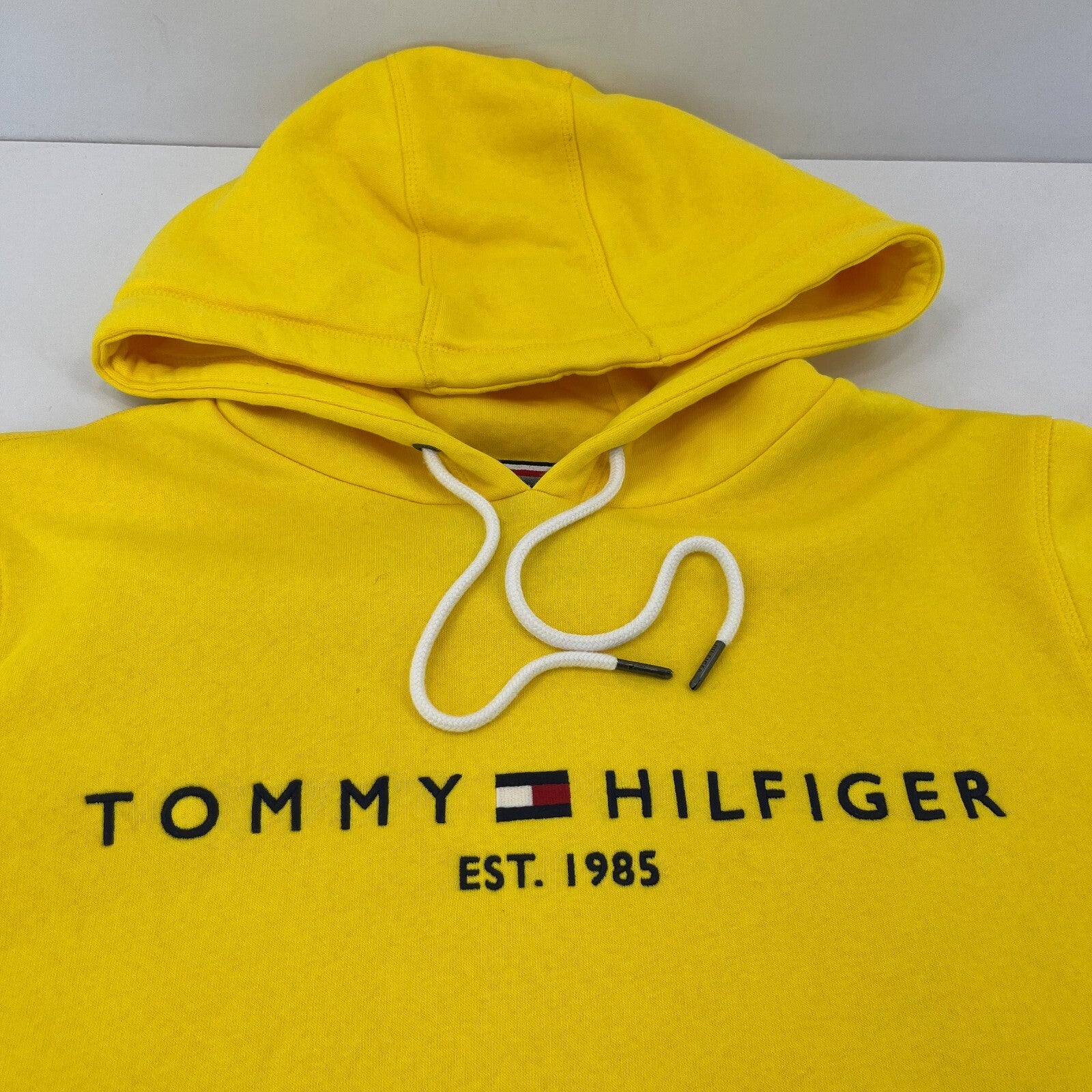 Tommy Hilfiger Mens Bright Yellow Embroidered Hoodie Sweater size XL Cotton