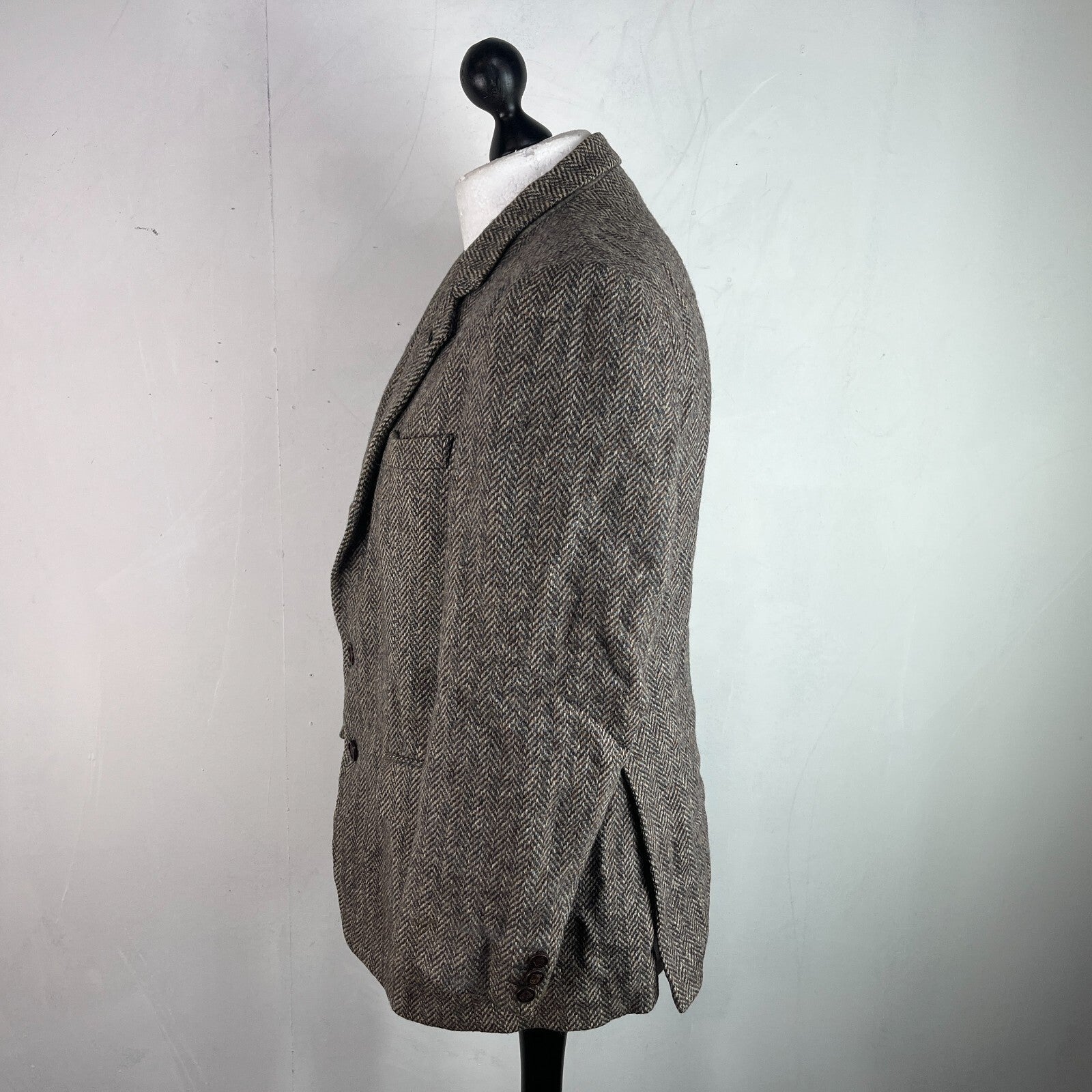Crombie Men's Brown Herringbone Pure Wool Blazer size Medium
