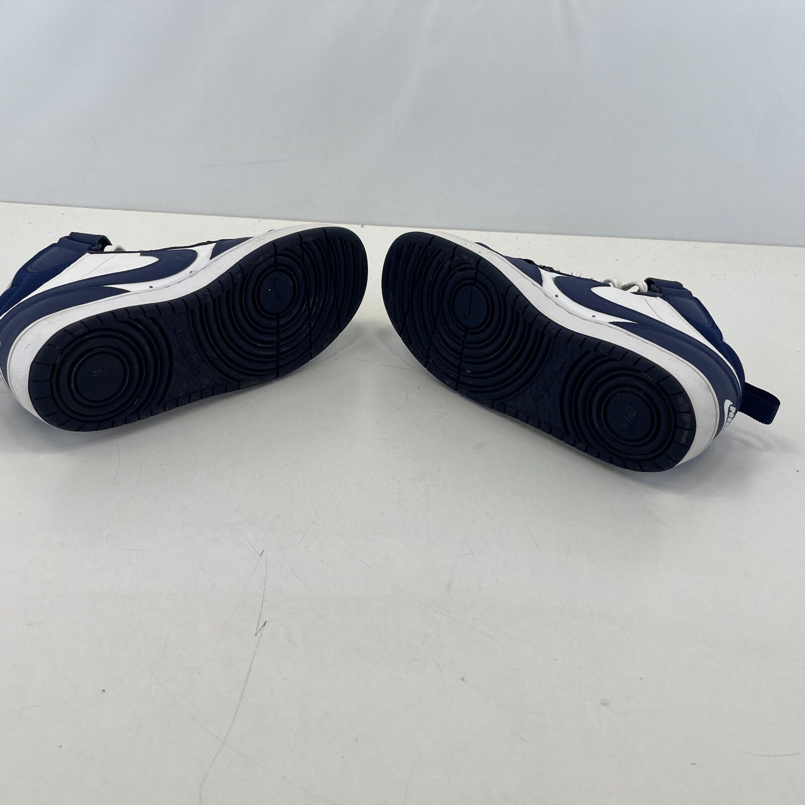 Nike Court Borough Mid 2 Trainers White Navy Blue Sneakers UK 5.5 EU 38.5 US 6Y