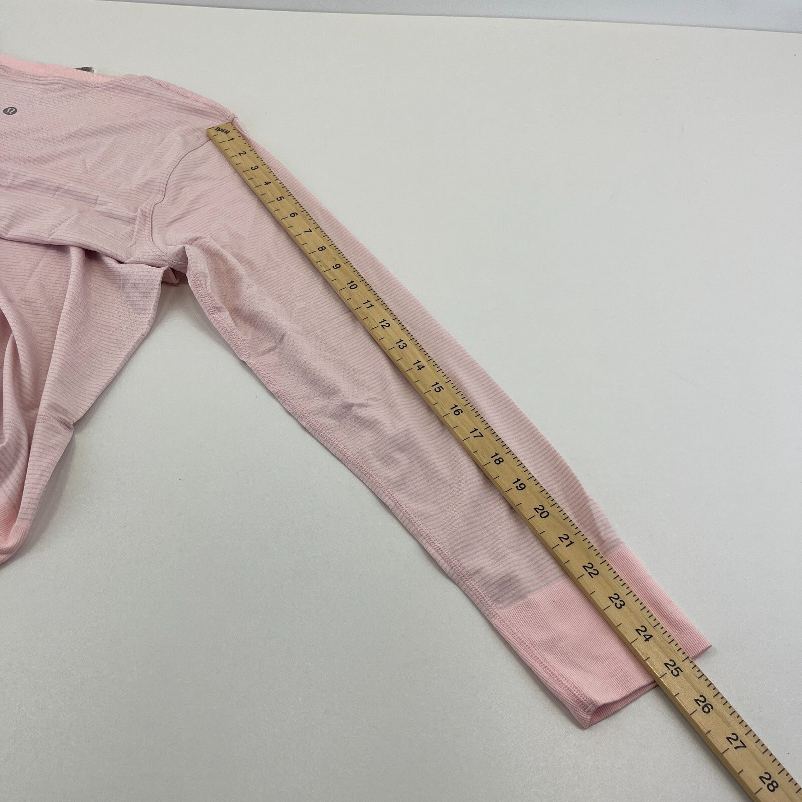 Lululemon Swiftly Relaxed Long-Sleeve Shirt in Pink size UK 18 US 14