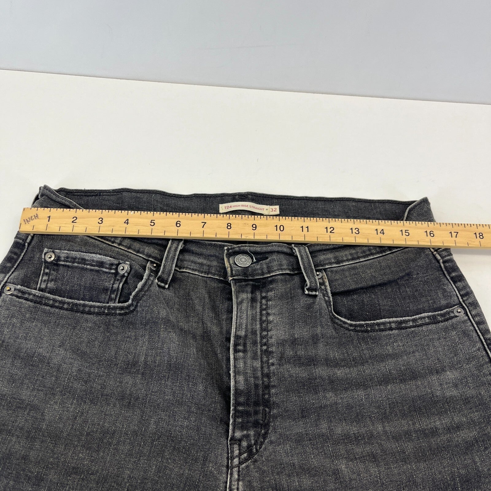 Levi’s 724 High Rise Straight Jeans Charcoal Grey W32" L30"