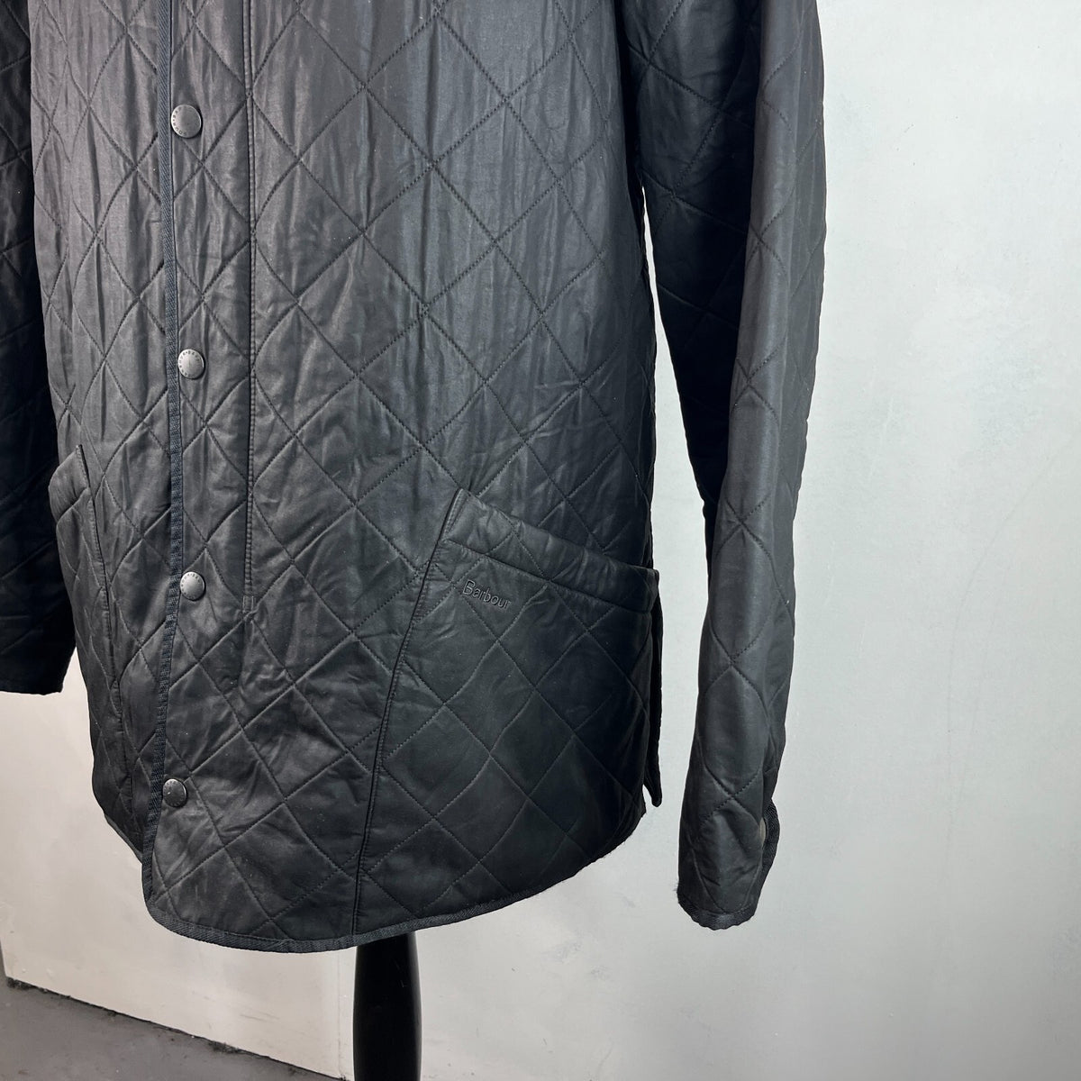 Barbour Duracotton Polarfleece Quilted Jacket in Black size XL