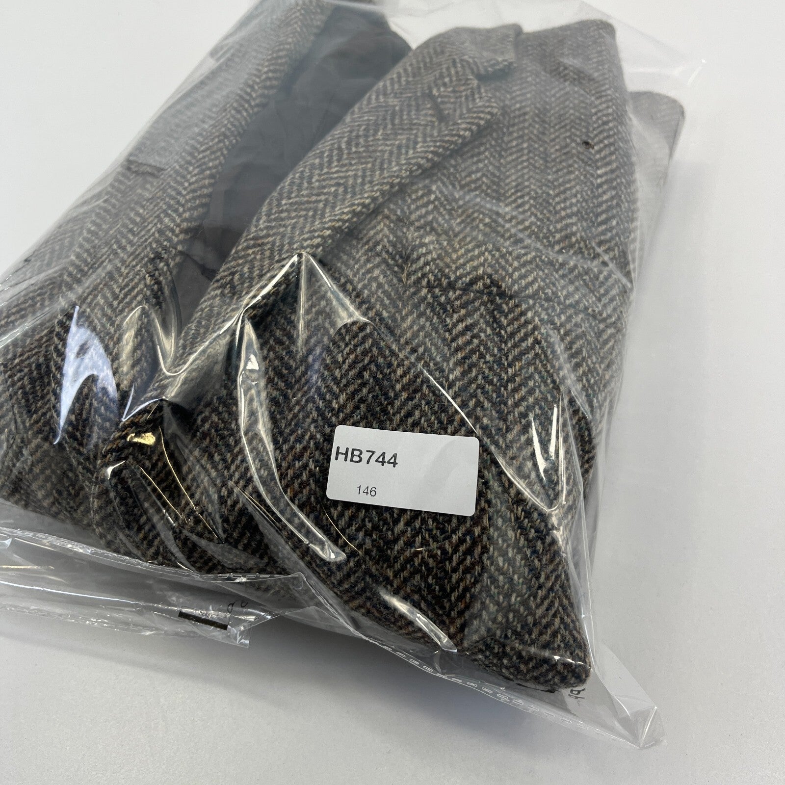 Crombie Men's Brown Herringbone Pure Wool Blazer size Medium