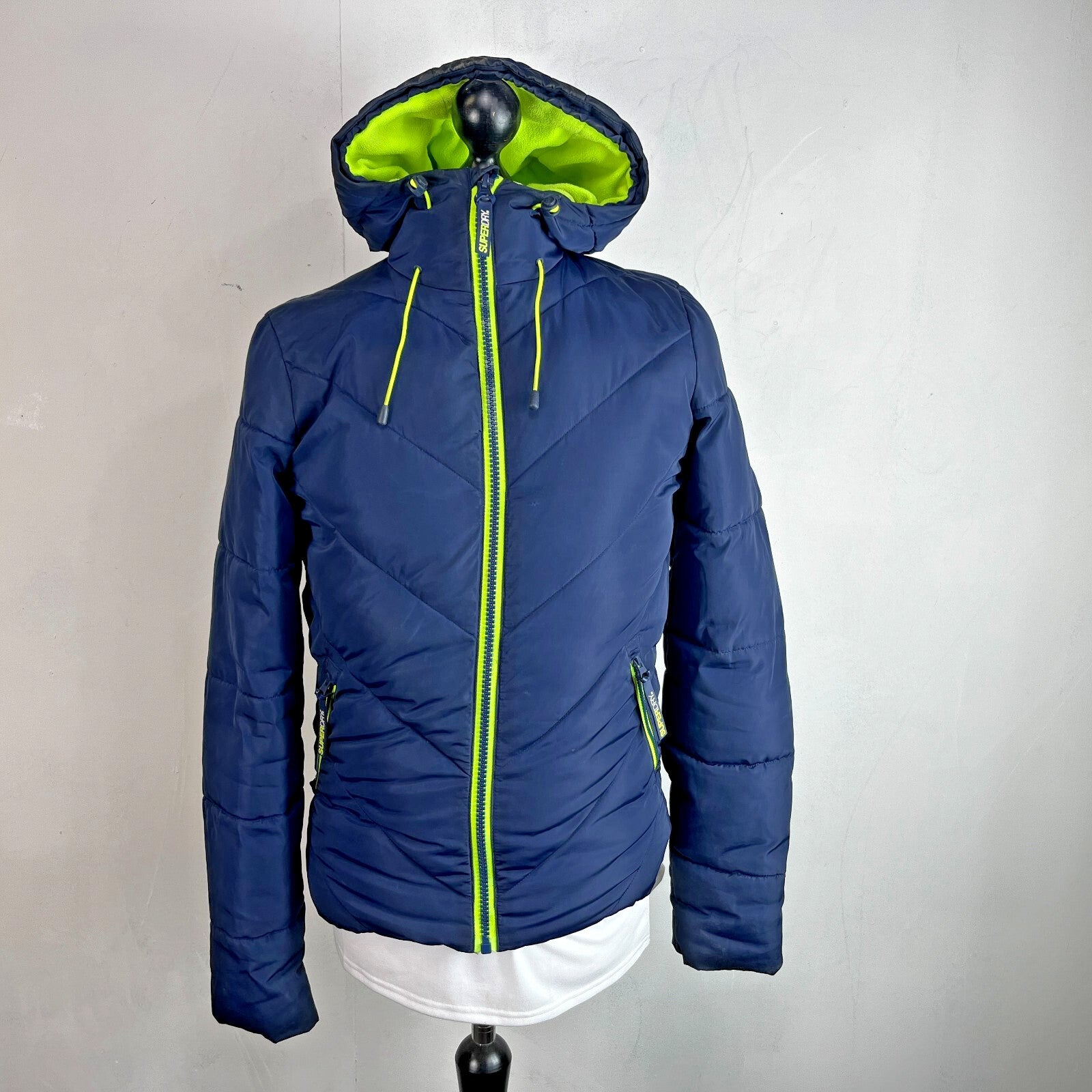 Superdry Navy Blue & Green Puffer Jacket with Hood size XS