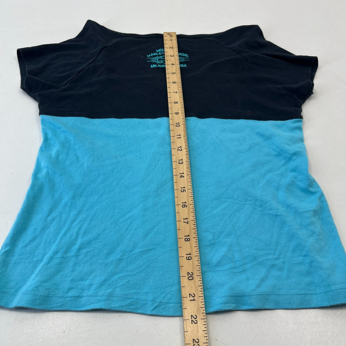Harley Davidson Vintage Women's Embroidered T-Shirt 1990’s Blue/Black size L