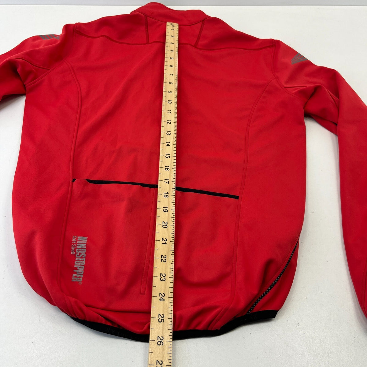 Gore Windstopper Softshell Cycling Jacket in Red size M