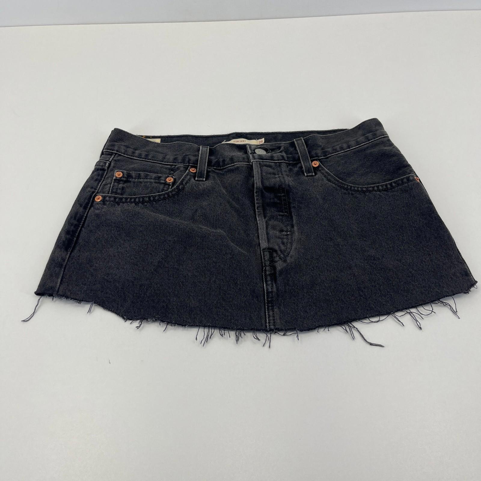 Levi’s Icon Denim Mini Skirt Size 29 Distressed Black
