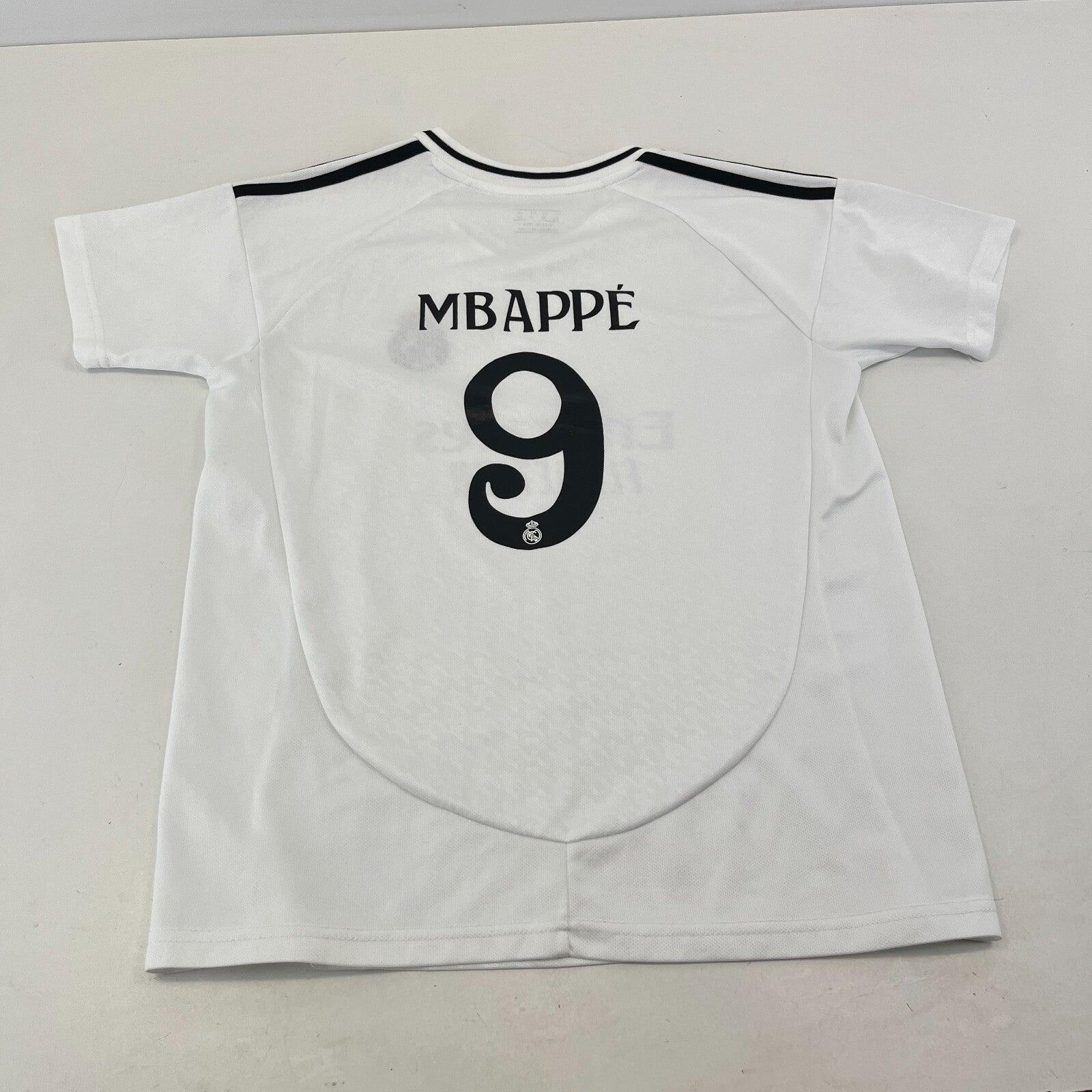 Real Madrid FC Mbappe 9 Kids Home Shirt Football Jersey Size 30 (11-12 Years)