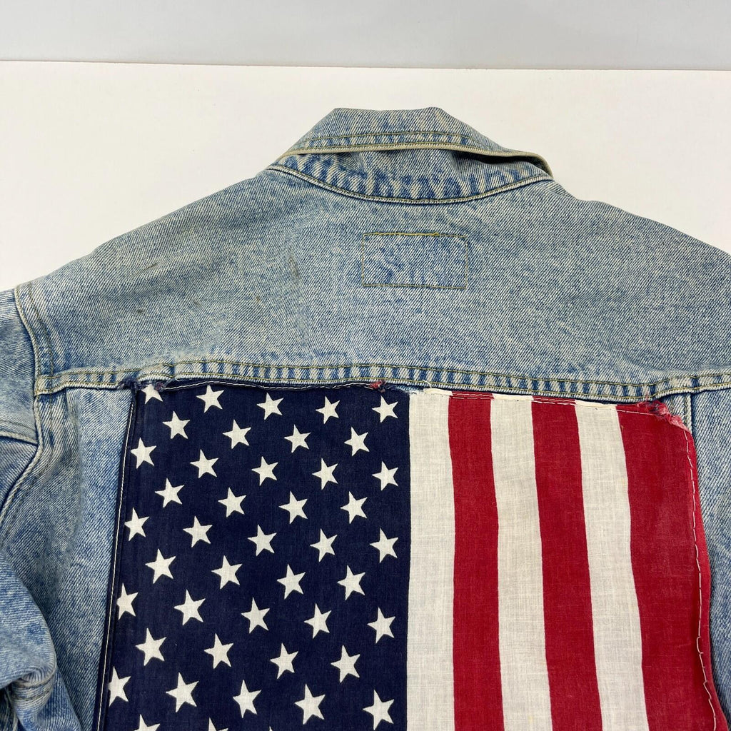 Vintage Wrangler Rugged Wear Denim Jacket with USA Flag size L (14-16) Punk