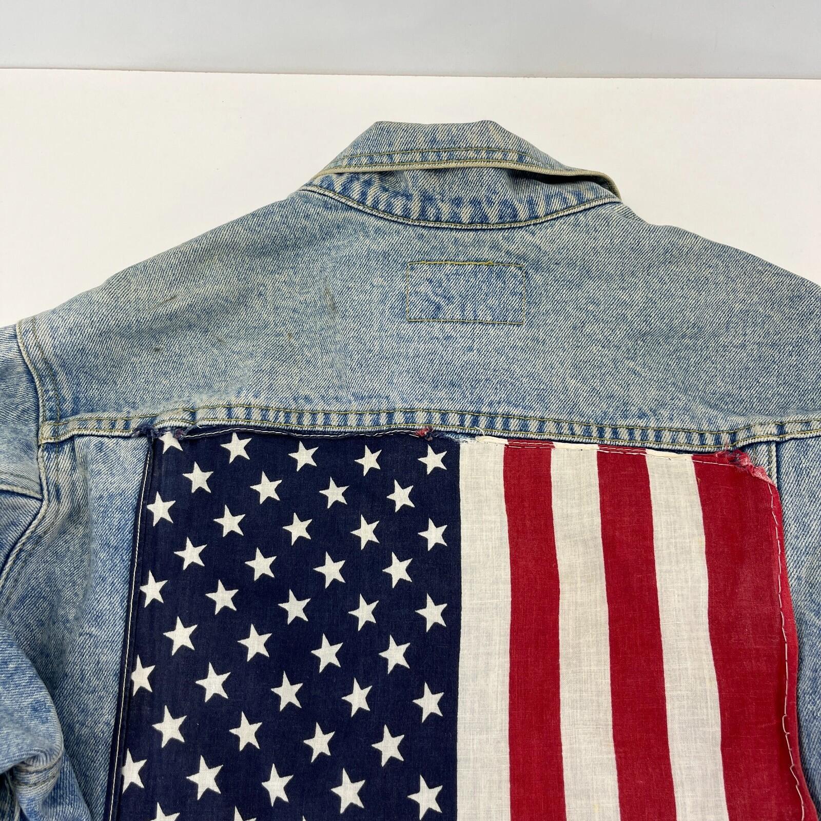 Vintage Wrangler Rugged Wear Denim Jacket with USA Flag size L (14-16) Punk