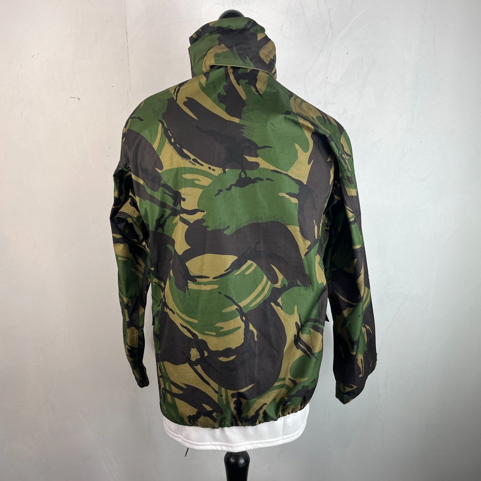 Highlander Military Waterproof Jacket Mens British Army DPM Green Camo Size XS