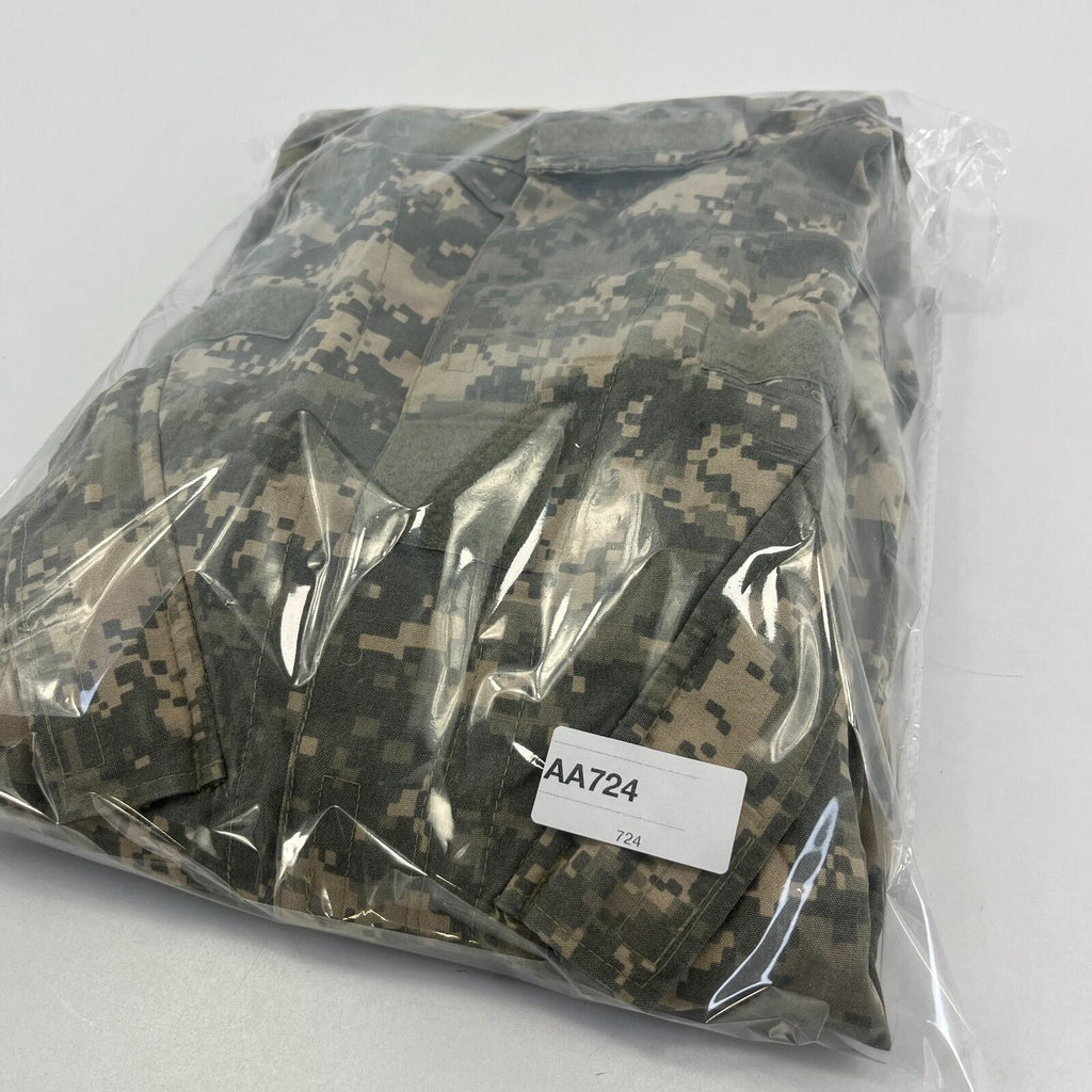 USAF Aircrew Surplus Issue Digital Jacket Camo Combat Uniform size Medium-Reg