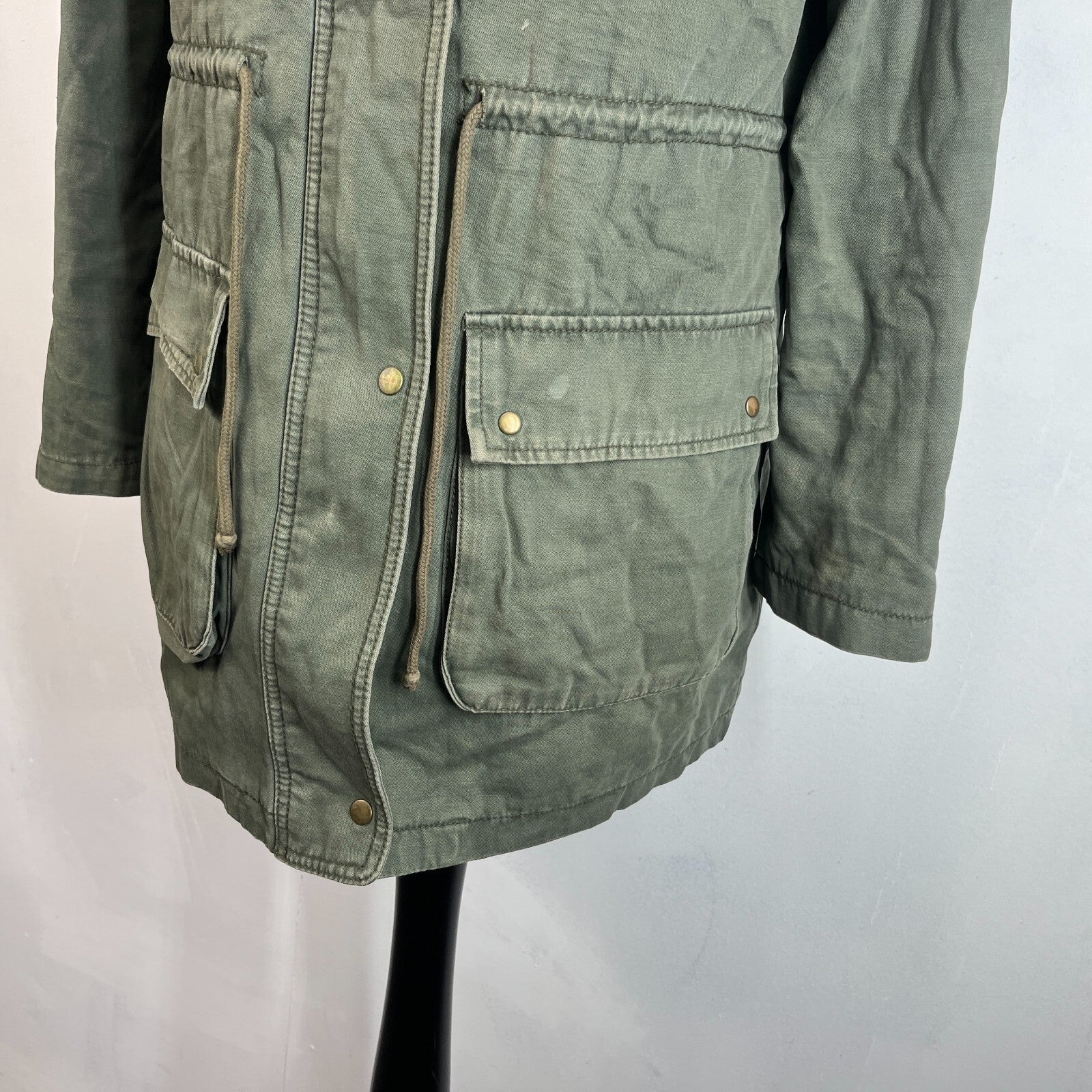 Old Navy Womens Khaki Green Parka Vintage Insulated Scooter Jacket size Medium