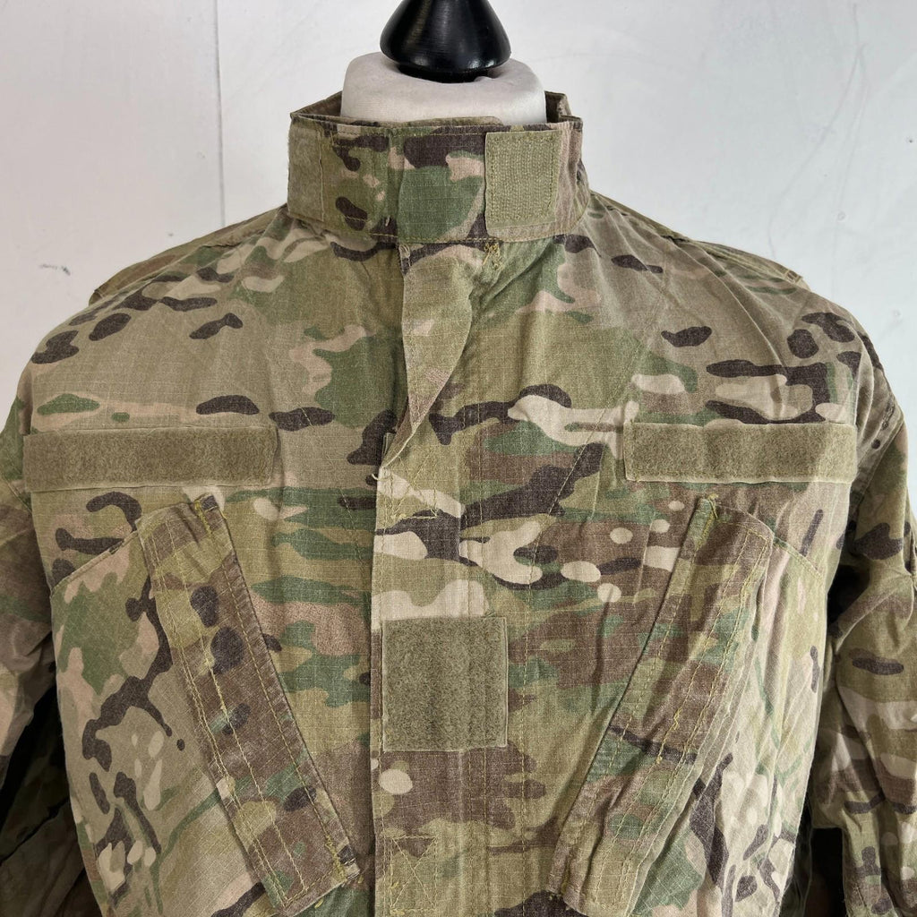 US Military OCP Scorpion Camouflage FRACU Combat Jacket size Medium Reg