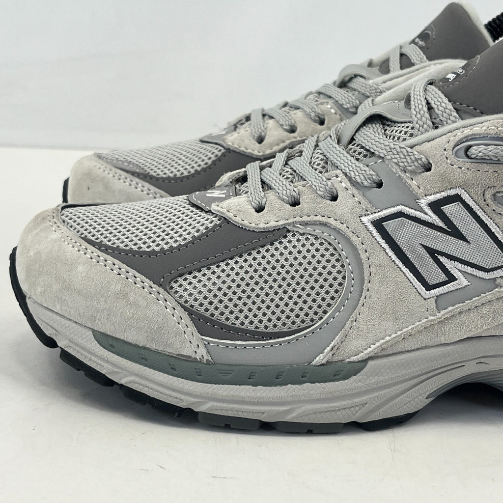 New Balance 2002R Trainers Grey Suede Leather & Mesh size UK 6.5 EU 40