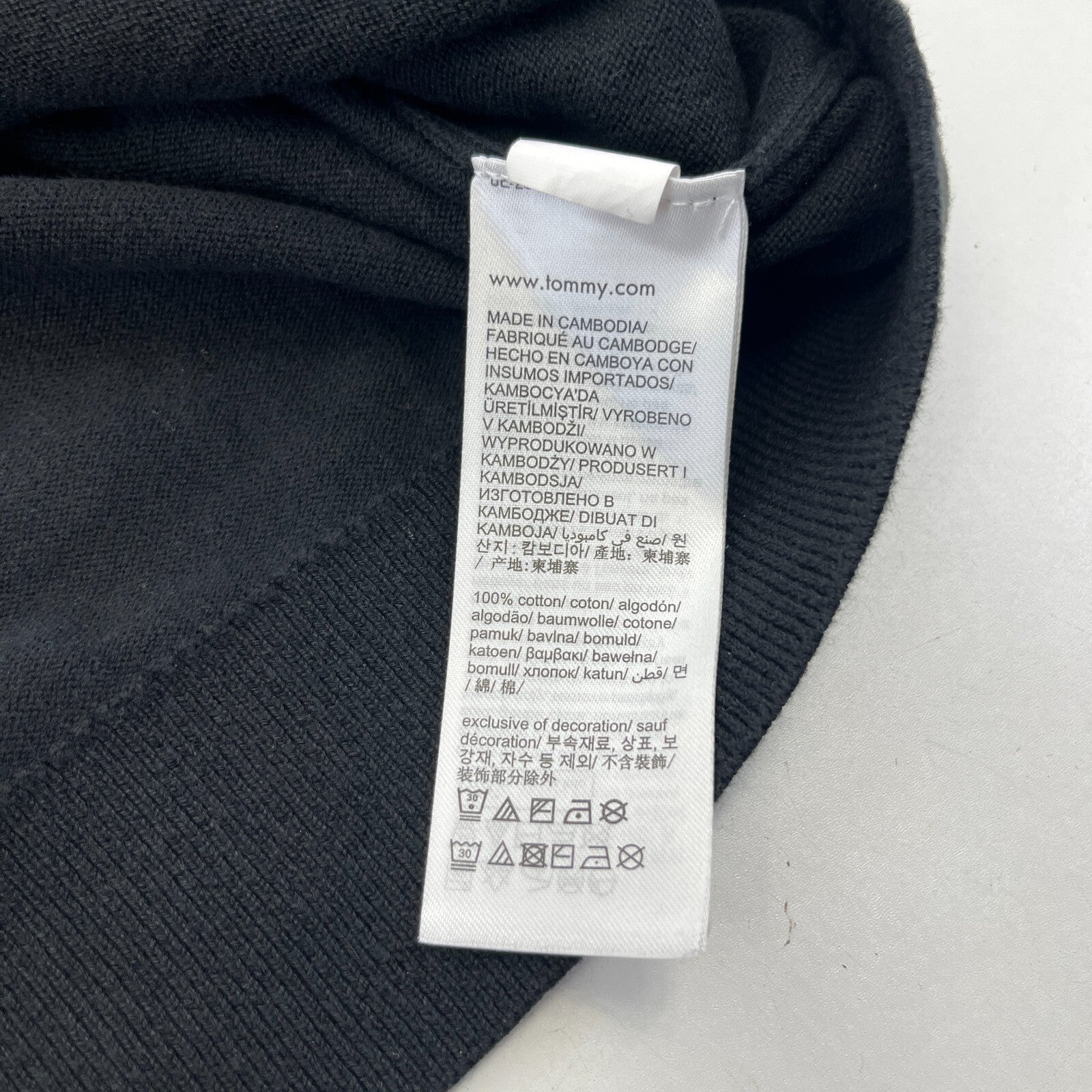 Tommy Hilfiger Women's Knit Turtleneck 1/4 Zip Sweater in Black size Large