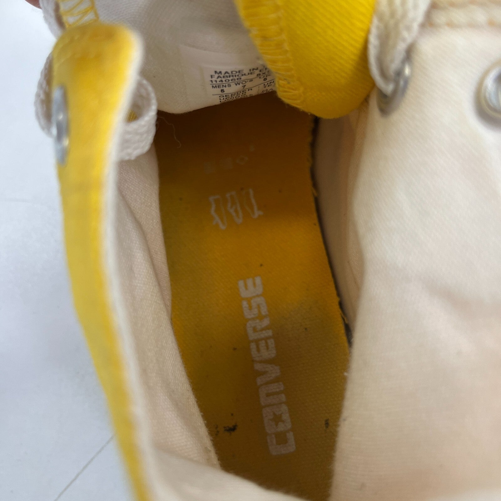 Converse Chuck Taylor All Star Bright Yellow Hi Top Trainers size UK 5 EU 37.5