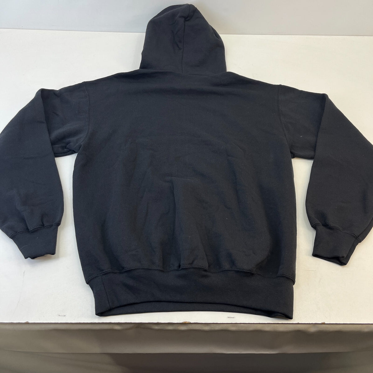 The Mandalorian Mens Hoodie "Not All Heroes Wear Capes" Black size M - New