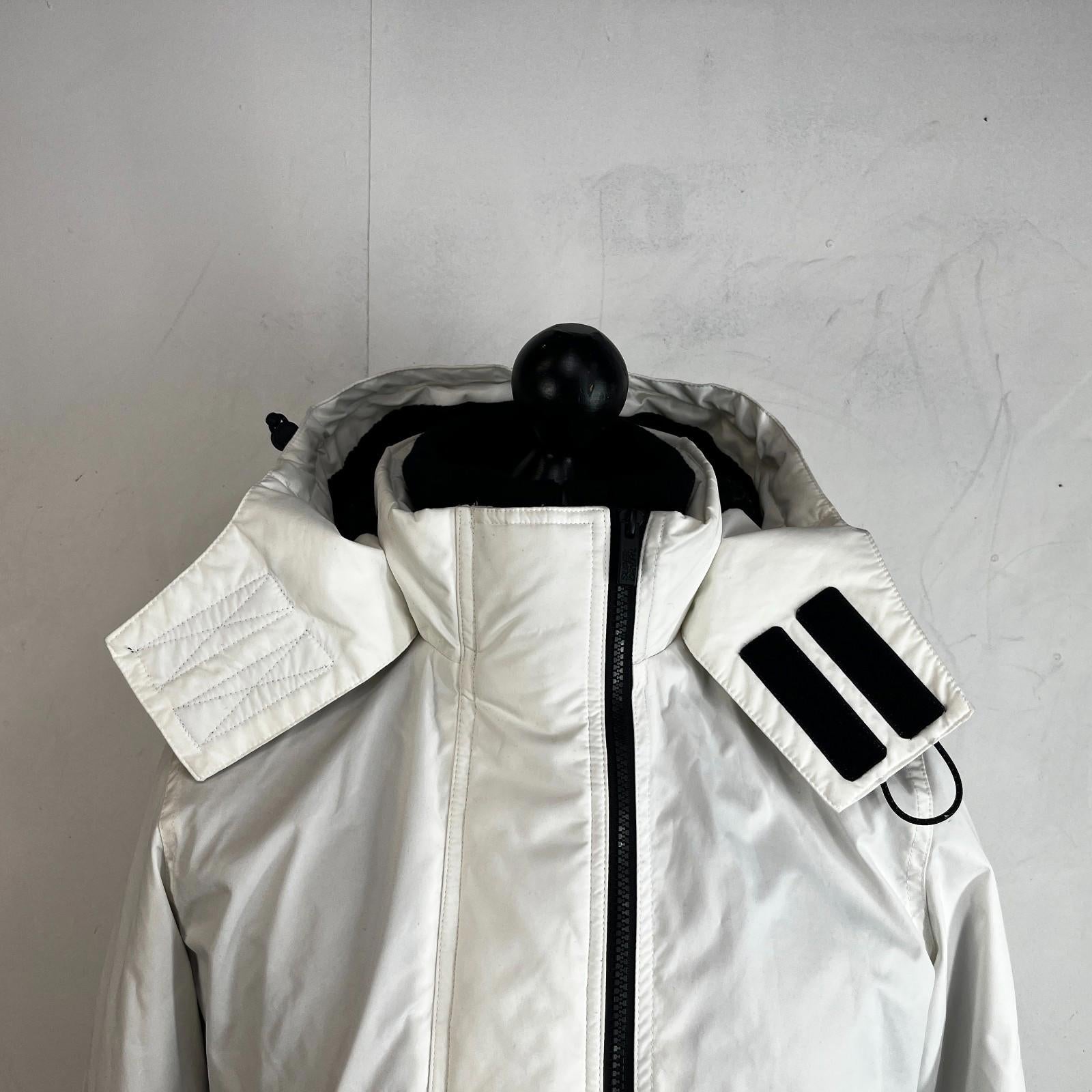 Superdry Women's Waterproof Jacket UK size 14 in White Insulated Hooded Coat