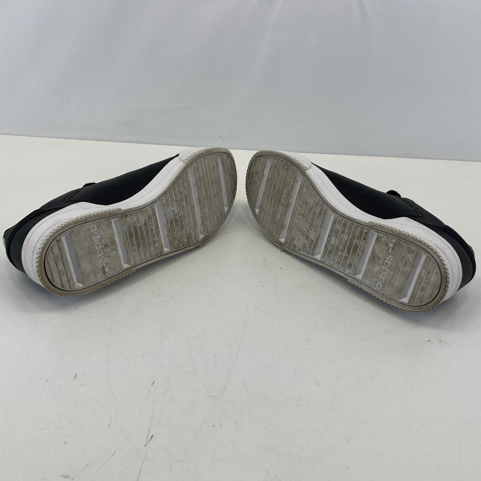 Adidas Court Tourino Trainers Black on White size UK 7 - EU 40 2/3