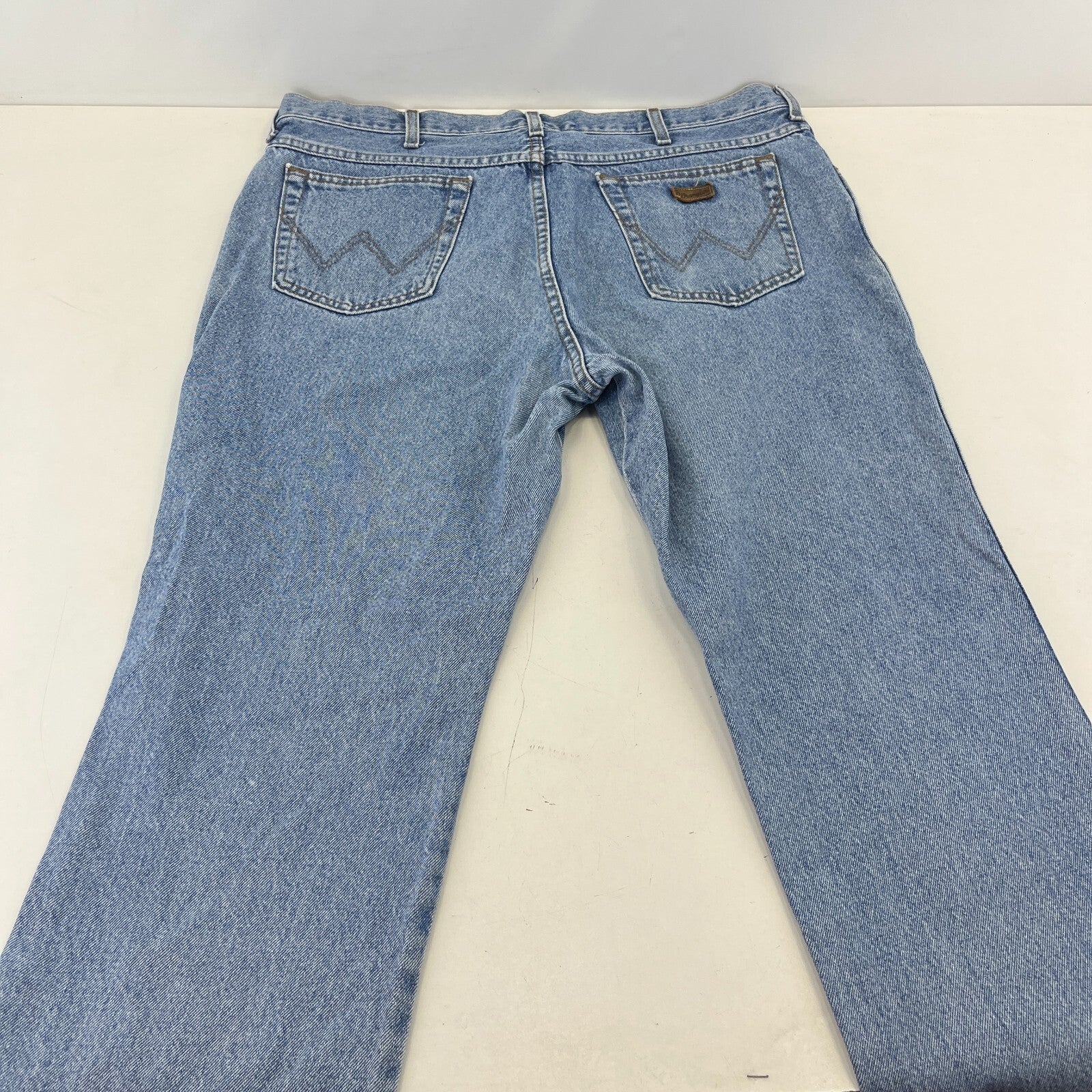 Wrangler Men's Blue Regular Fit Straight Leg Denim Jeans W40" L29"