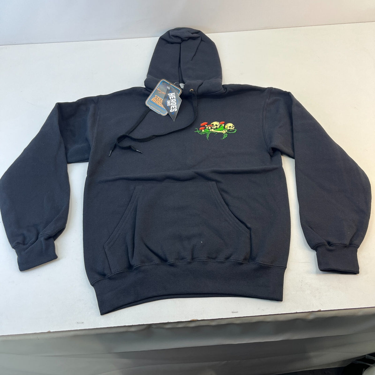 Steven Rhodes Carnivorous Plant Graphic Print Unisex Hoodie Black size Small