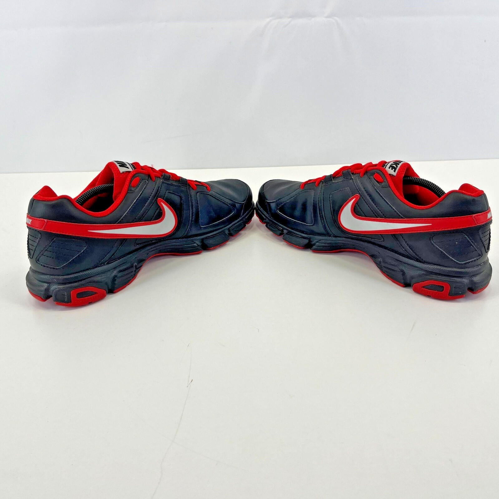 Nike Downshifter 5 Men's Trainers in Black & Red size UK 11 / EU 46