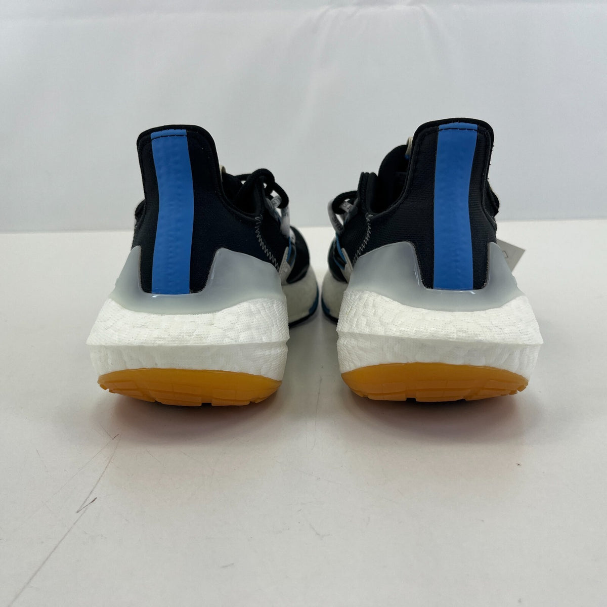Adidas Womens Ultraboost 22 Parley Trainers in Black & White size UK 5 EU 38