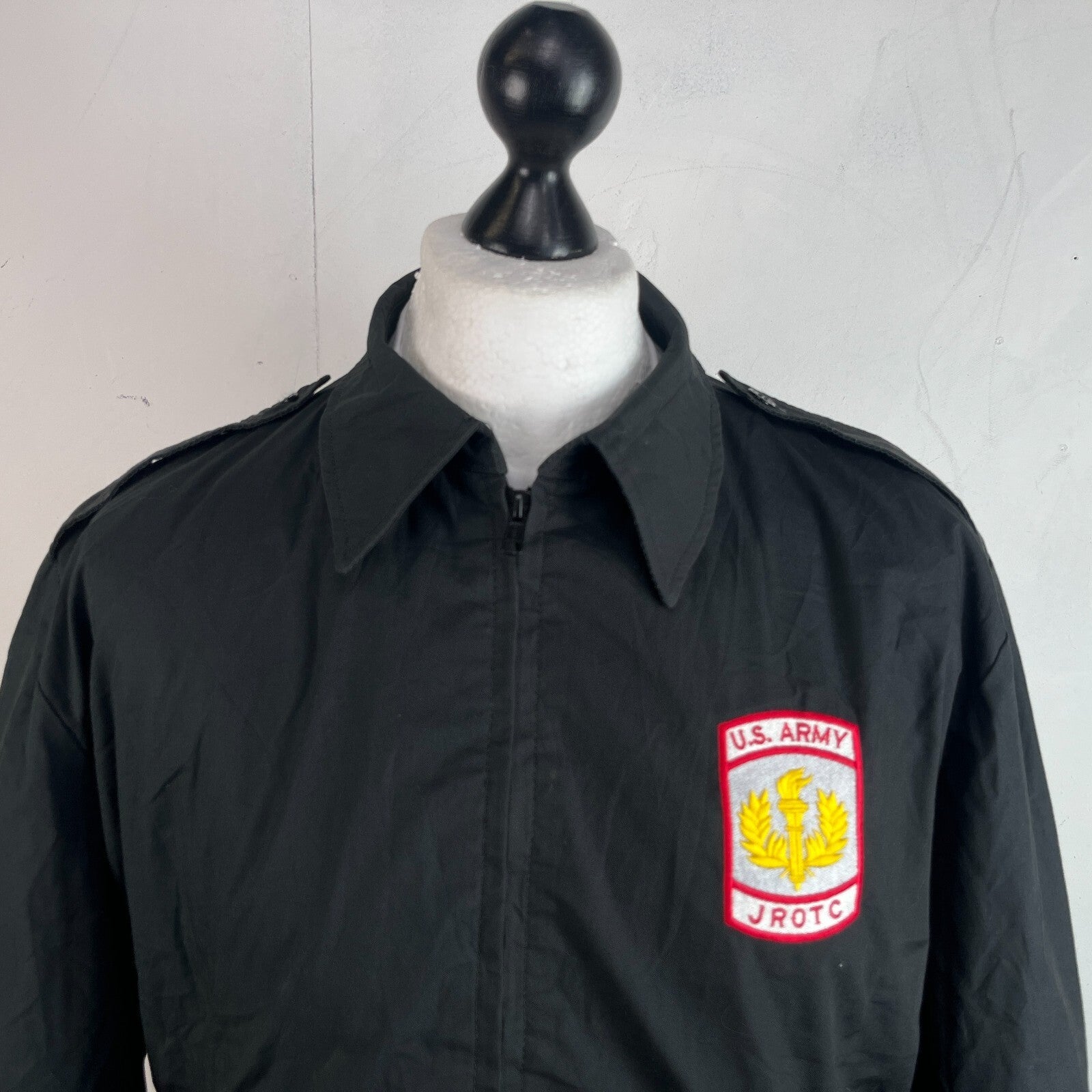 US Army JROTC Bomber Jacket size US M UK Large in Black with Collar & Epaulettes