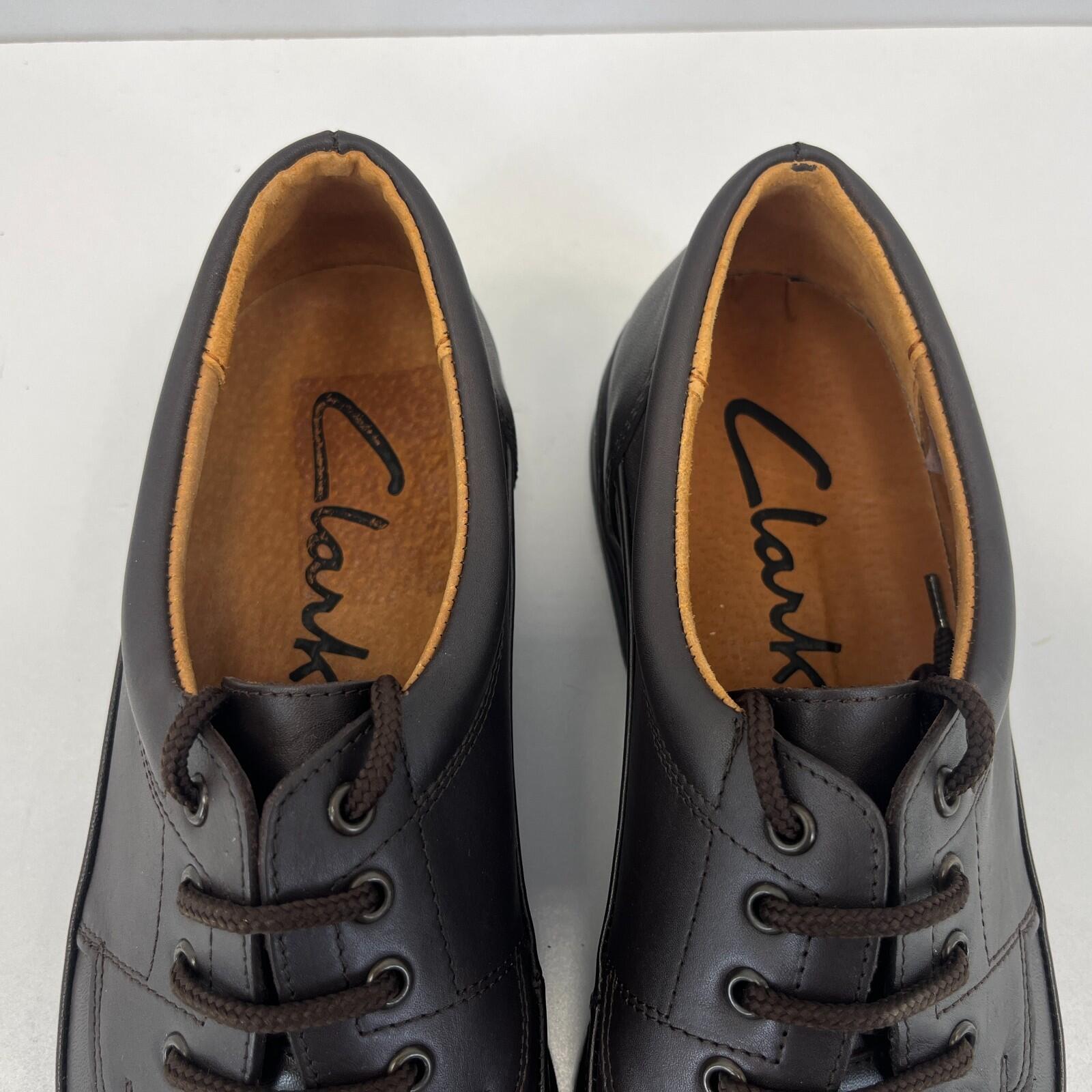 Men's Clarks Brown Leather Loafers Shoes size UK 10 G - EU 44 1/2 - New Boxed
